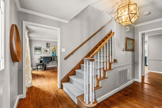 4 Holly Springs Court, Little Rock, AR 72212