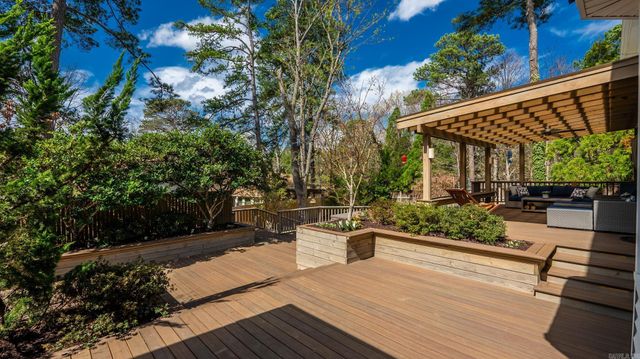 4 Holly Springs Court, Little Rock, AR 72212