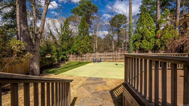 4 Holly Springs Court, Little Rock, AR 72212