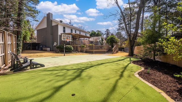 4 Holly Springs Court, Little Rock, AR 72212