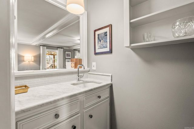 4 Holly Springs Court, Little Rock, AR 72212