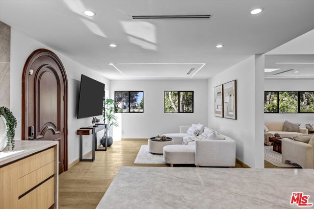 11404 Biona Drive, Los Angeles, CA 90066