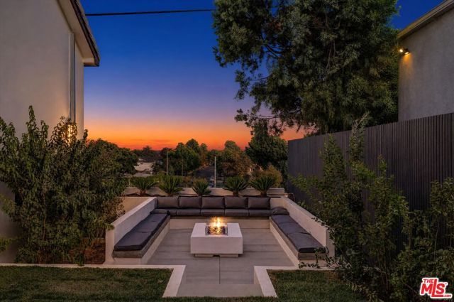 11404 Biona Drive, Los Angeles, CA 90066