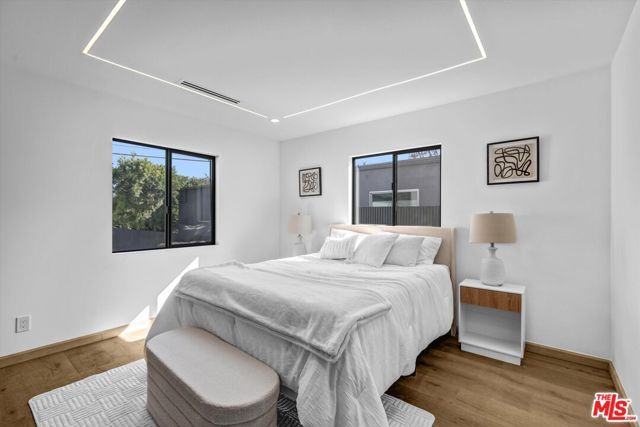 11404 Biona Drive, Los Angeles, CA 90066