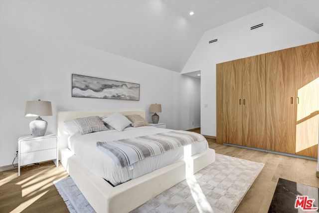 11404 Biona Drive, Los Angeles, CA 90066
