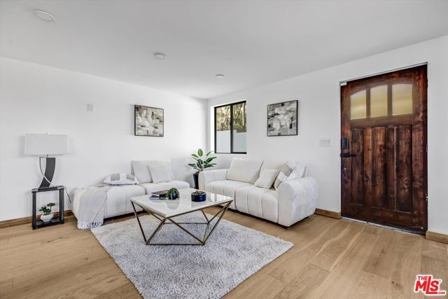 11404 Biona Drive, Los Angeles, CA 90066
