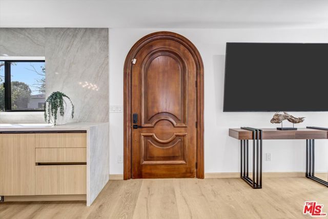 11404 Biona Drive, Los Angeles, CA 90066