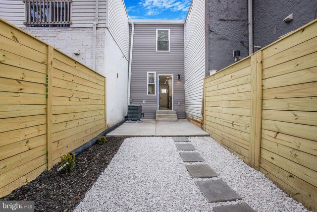 702 19TH ST NE, Washington, DC 20002