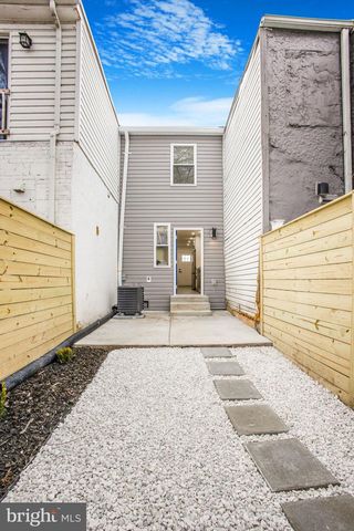 702 19TH ST NE, Washington, DC 20002