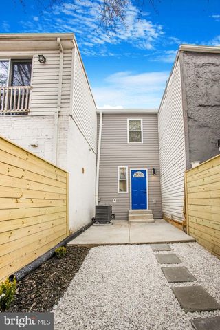 702 19TH ST NE, Washington, DC 20002