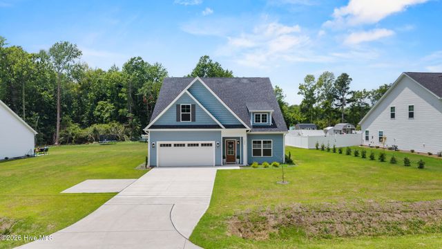 356 Hardison Road, Holly Ridge, NC 28445