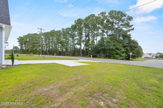 356 Hardison Road, Holly Ridge, NC 28445