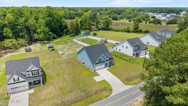 356 Hardison Road, Holly Ridge, NC 28445