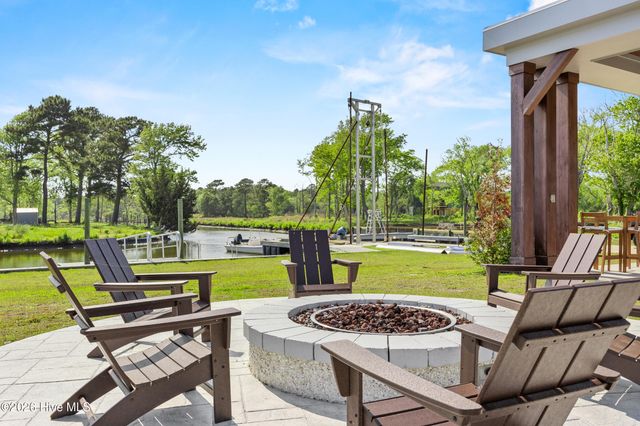 356 Hardison Road, Holly Ridge, NC 28445