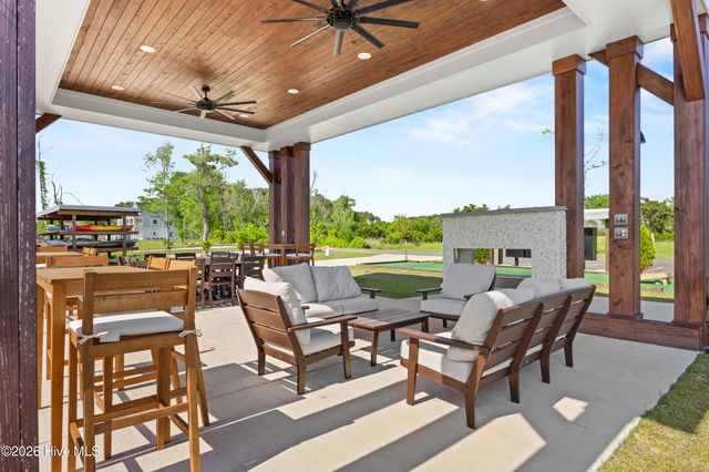 356 Hardison Road, Holly Ridge, NC 28445
