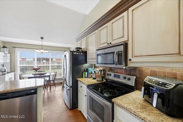 608 Summer Place, Flowood, MS 39232