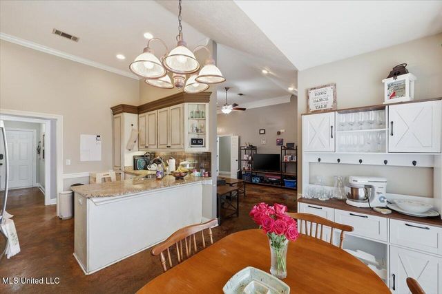 608 Summer Place, Flowood, MS 39232