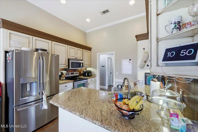 608 Summer Place, Flowood, MS 39232