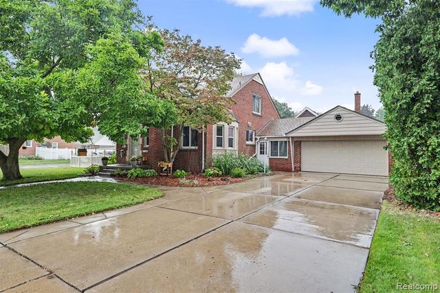 7136 Rosedale Boulevard, Allen Park, MI 48101