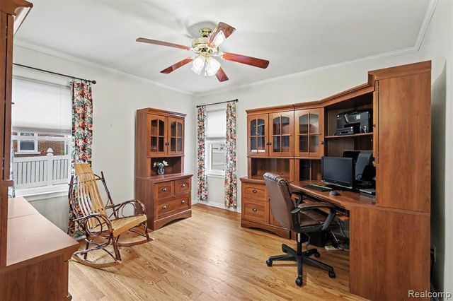7136 Rosedale Boulevard, Allen Park, MI 48101