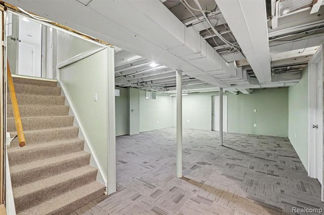 7136 Rosedale Boulevard, Allen Park, MI 48101