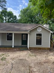 65 Hickory Knoll, unit 2, Hattiesburg, MS 39402