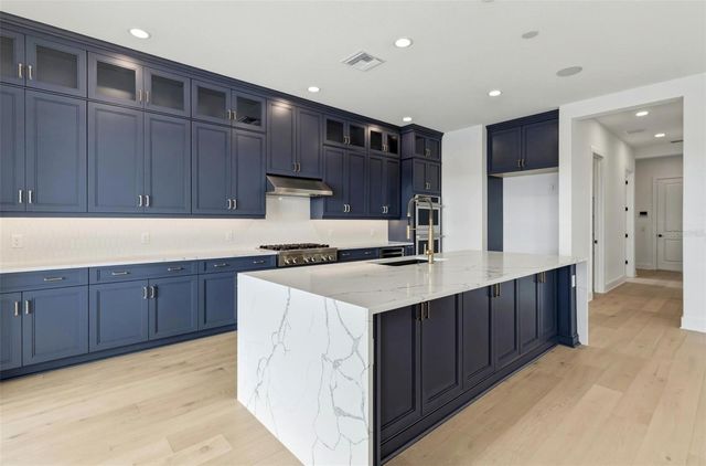 2505 WATERFRONT CIRCLE, Sarasota, FL 34240