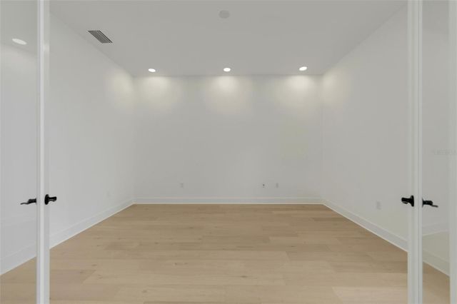 2505 WATERFRONT CIRCLE, Sarasota, FL 34240