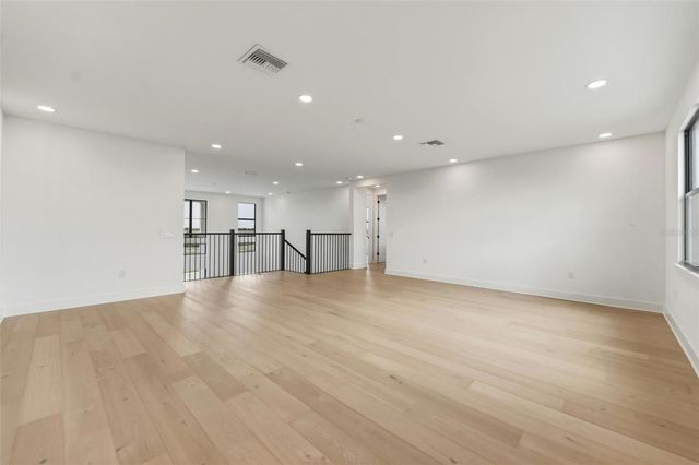 2505 WATERFRONT CIRCLE, Sarasota, FL 34240