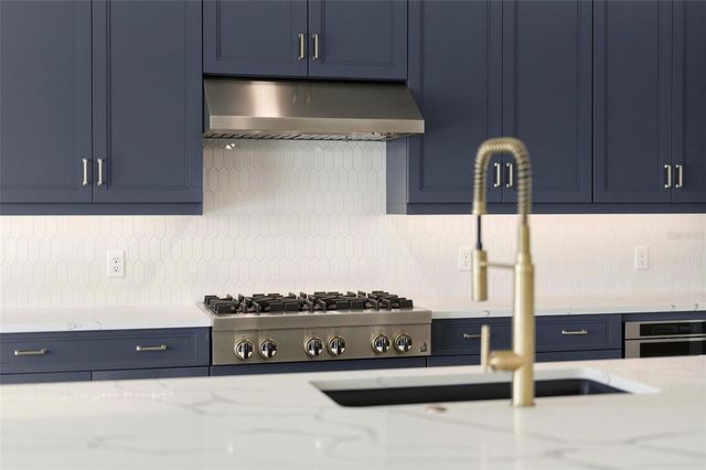 2505 WATERFRONT CIRCLE, Sarasota, FL 34240