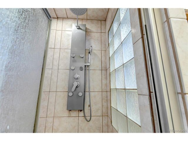 329 E 109th Ave, Northglenn, CO 80233