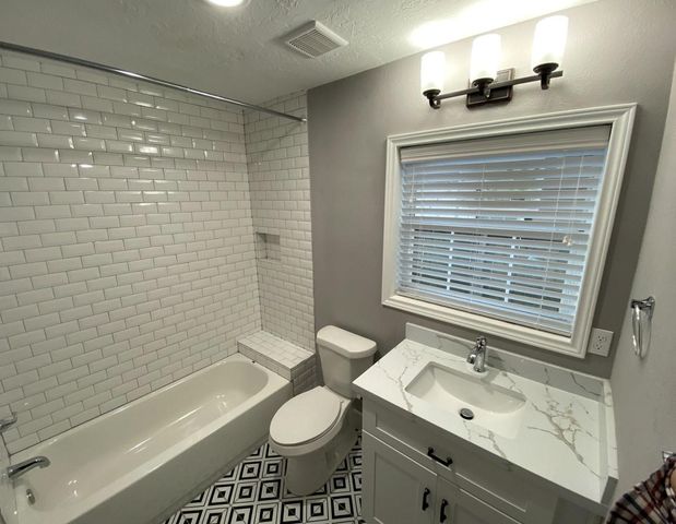 2802 Palm Street A, Houston, TX 77004