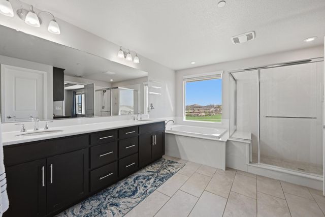 2012 Van Ruiten Dr, Lodi, CA 95242