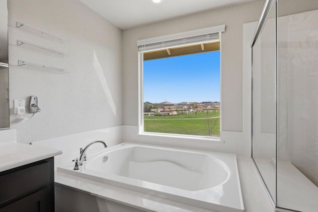 2012 Van Ruiten Dr, Lodi, CA 95242