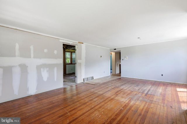 608 WASHINGTON TER, Audubon, NJ 08106