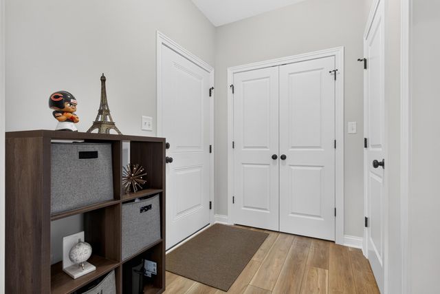 8322 Wyman Drive, St. John, IN 46373