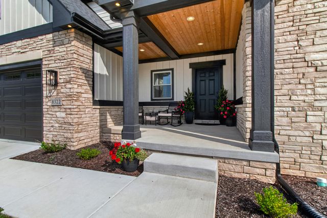 8322 Wyman Drive, St. John, IN 46373