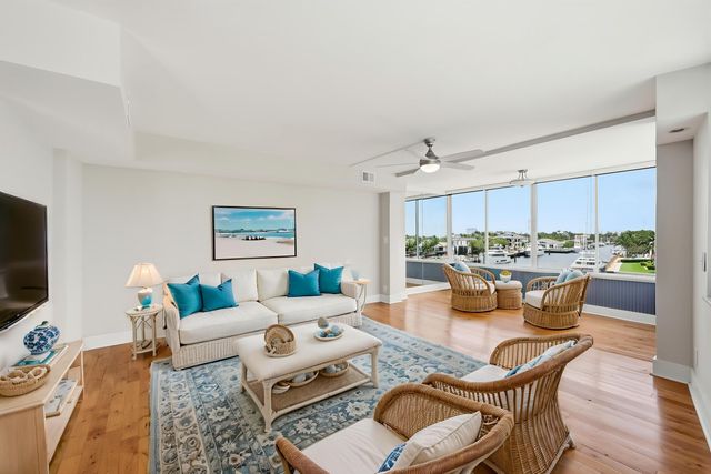 401 N Riverside Drive 408, Pompano Beach, FL 33062