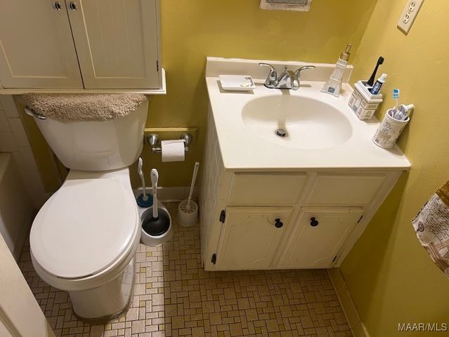 4025 EDGE HILL Lane, Montgomery, AL 36116