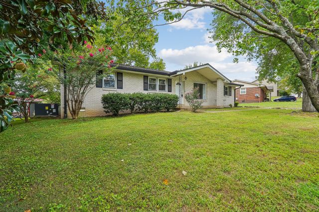 5053 Luker Ln, Antioch, TN 37013