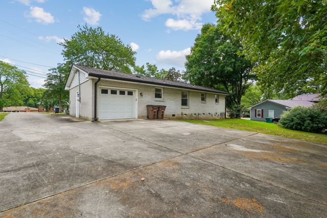 5053 Luker Ln, Antioch, TN 37013
