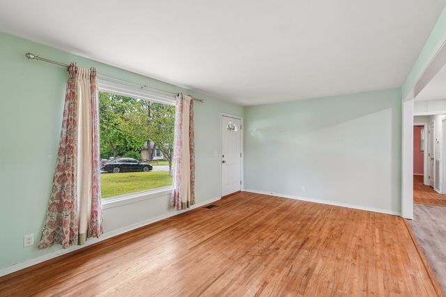 5053 Luker Ln, Antioch, TN 37013
