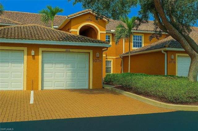 1076 Winding Pines CIR 203, Cape Coral, FL 33909