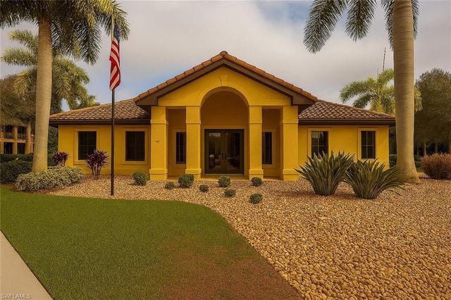 1076 Winding Pines CIR 203, Cape Coral, FL 33909