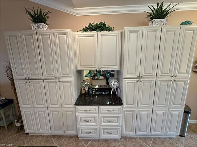 1076 Winding Pines CIR 203, Cape Coral, FL 33909