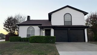 7101 Brookdale Court, Watauga, TX 76148