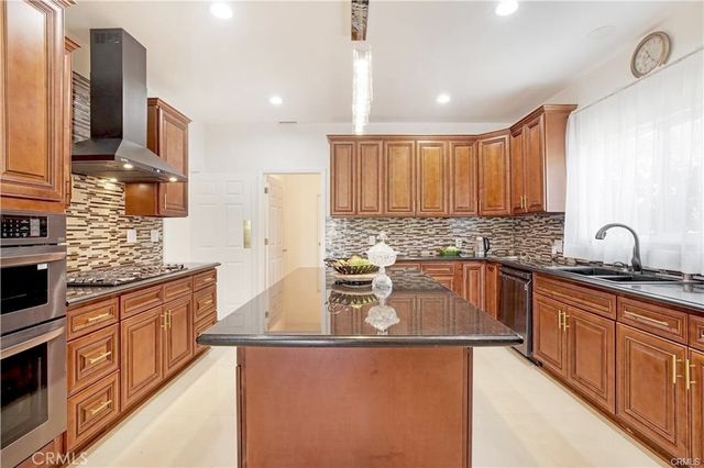 22329 Plummer, Chatsworth, CA 91311