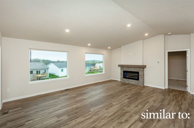 8210 Buckley Court, Johnston, IA 50131