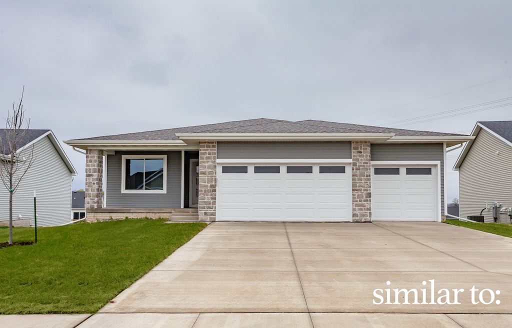 8210 Buckley Court, Johnston, IA 50131