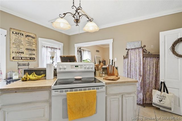 952 W Main Street, Madison, IN 47250